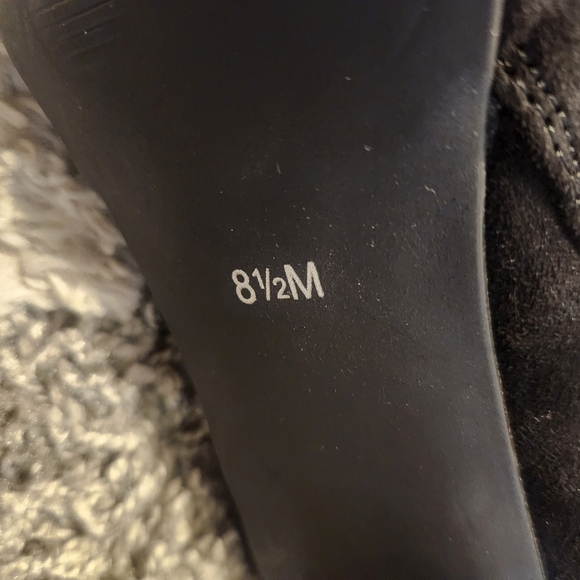 Womens black knee high heeled boots - Picture 6 of 9